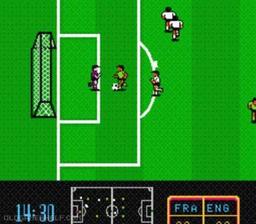 Ultimate League Soccer online game screenshot 2