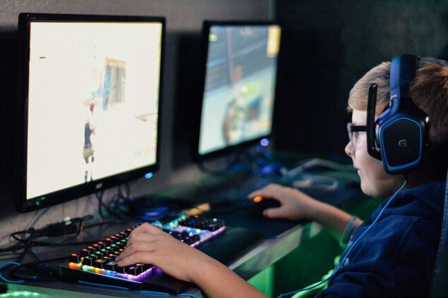 Parents and children in the world of gaming: how to find a balance and make games useful