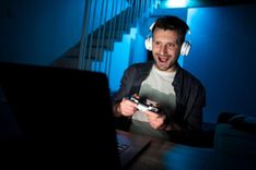 What Retro Gamers Can Teach Modern Casino Players